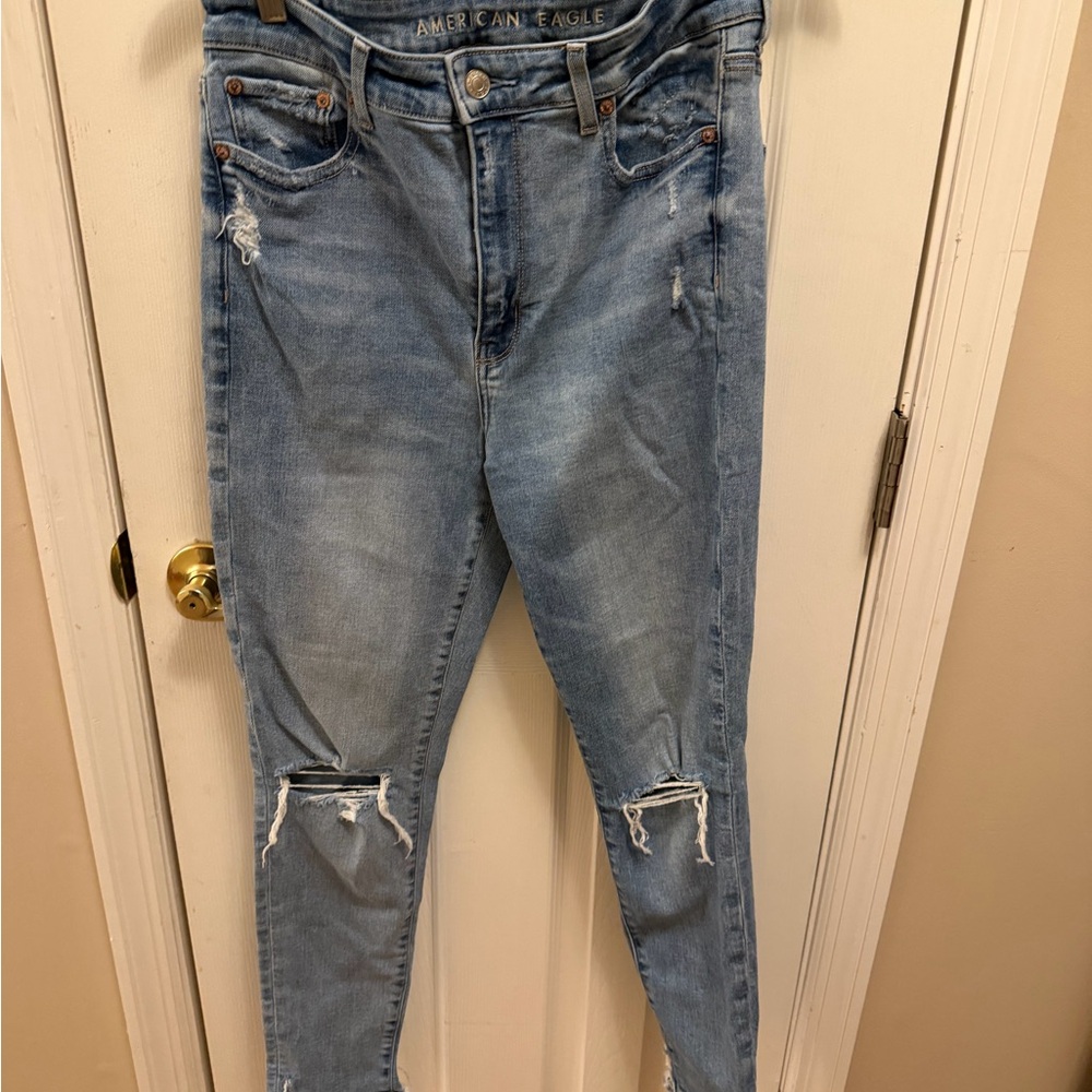 American Eagle Outfitters Women's Distressed Jeggings